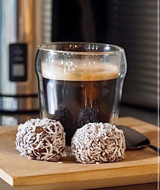 Protein ball recipe that ACTUALLY has more protein than carbs or fat! - by Meg Tovey